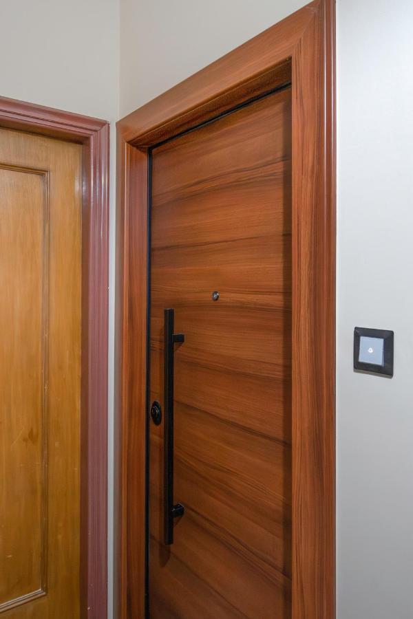 Luxury Studio Apartment In The Heart Of Athens Exterior photo